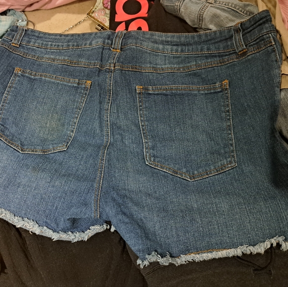 Jean Shorts - Picture 2 of 2